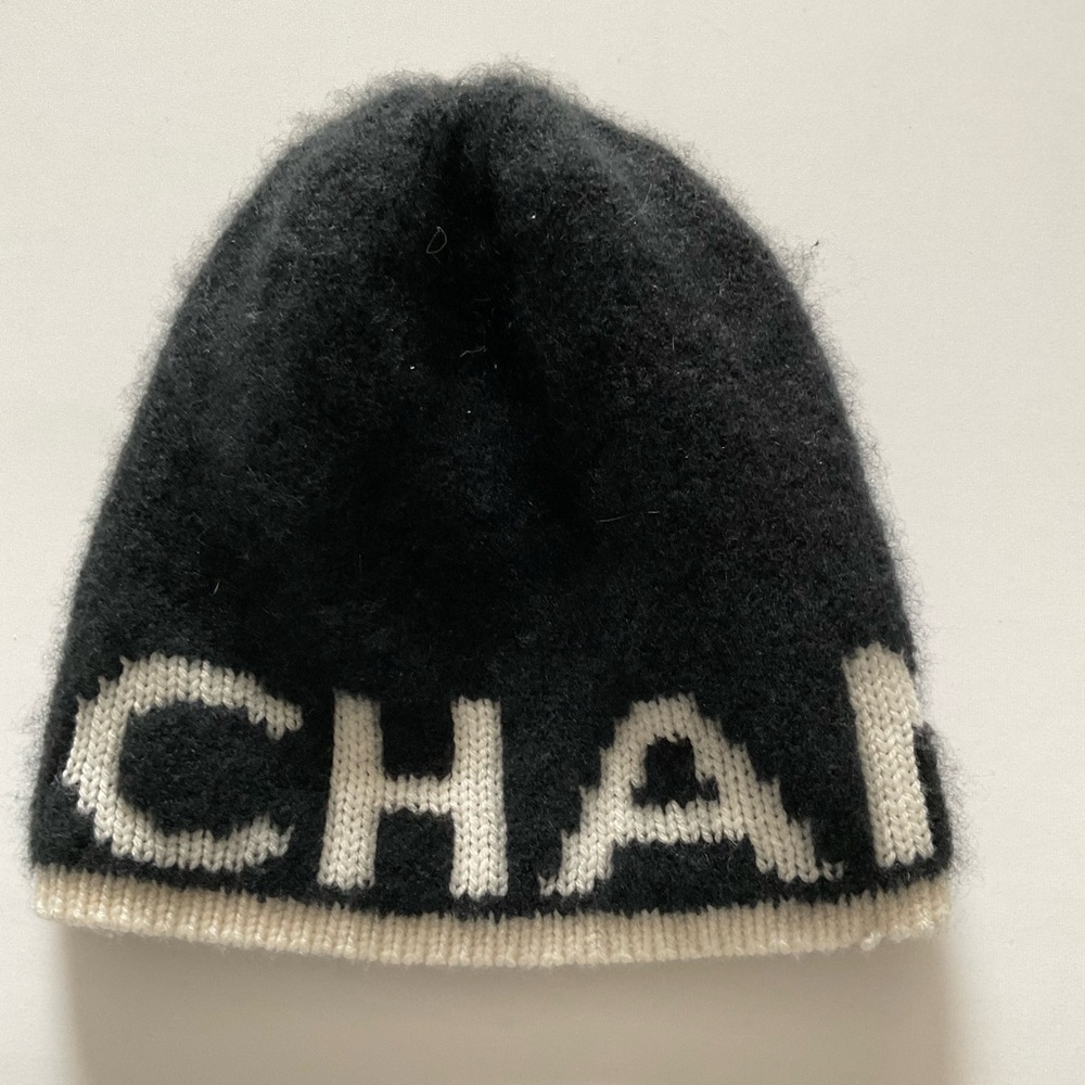 CHANEL 2021 Cashmere Blend Beanie